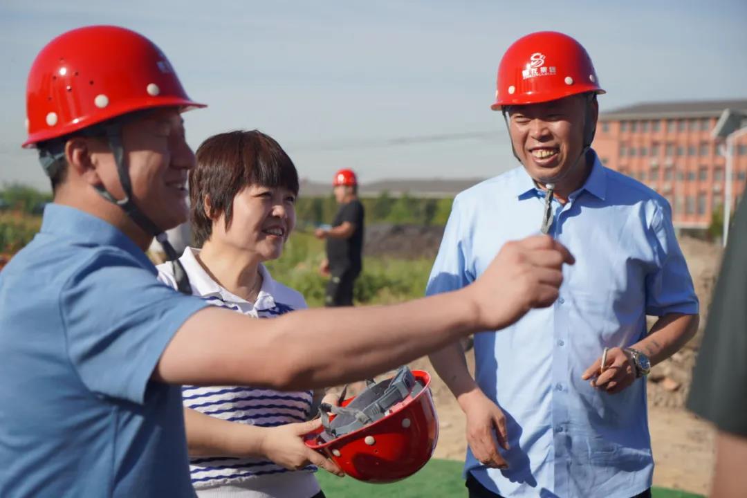 我司承建的“天悦湾项目”举行奠基仪式(图3)